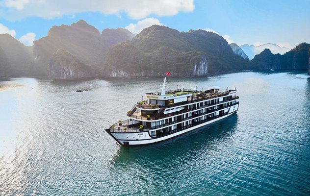 Tour du thuyền Hạ Long 2 ngày 1 đêm của Khát Vọng Việt - Kavo Travel có uy tín không?